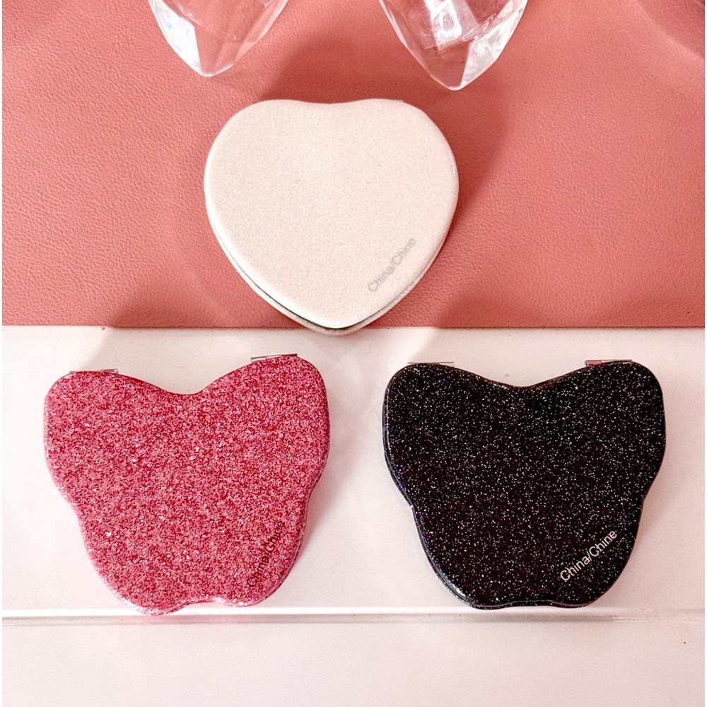 FREE Coach Butterfly or Heart Compact Makeup Mirror- 4 Colors - Picture 2 of 8